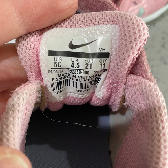 *****SOLD***** Toddler Nikes - Picture 4 of 4